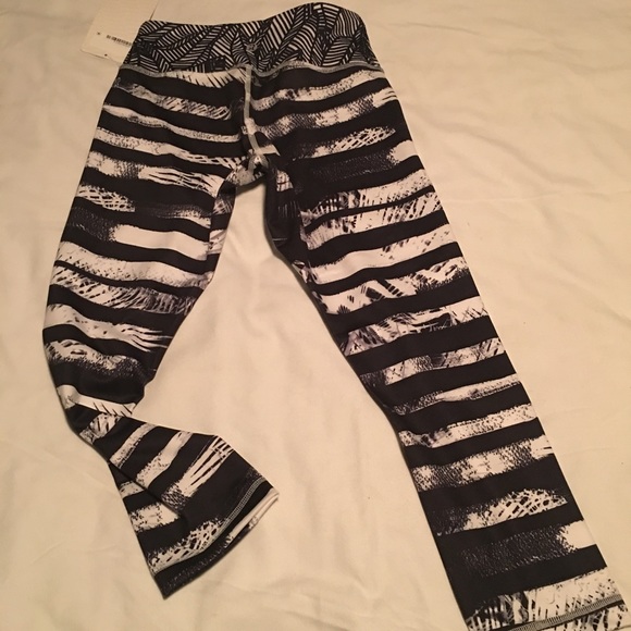 NWT💥SOLD💥 - Picture 2 of 4