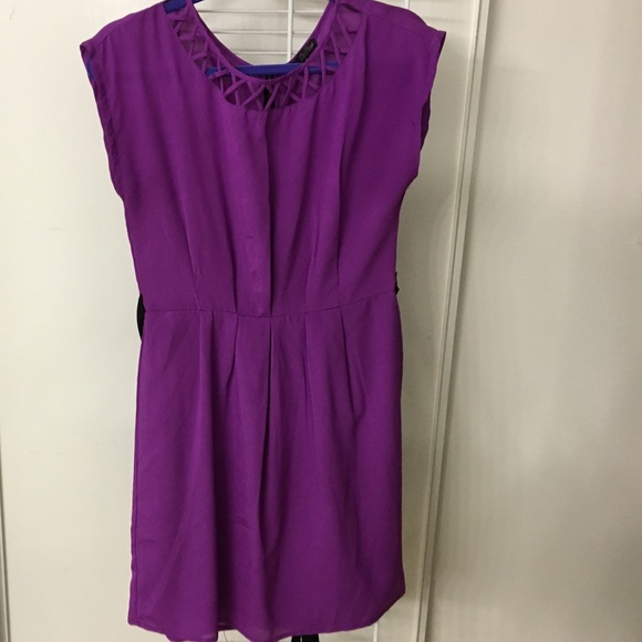 Adorable dress!