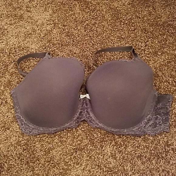 Women's Victoria Secret bra size 38D