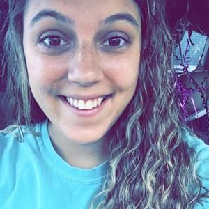 Meet your Posher, Adrianne