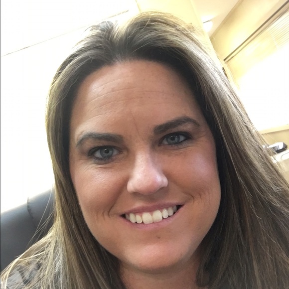 Meet your Posher, Amanda - Picture 1 of 1