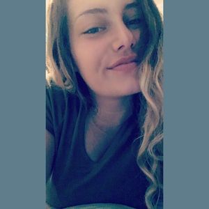 Meet your Posher, Rayna