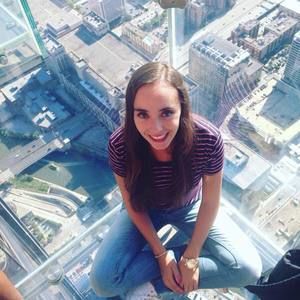 Meet your Posher, Daniela