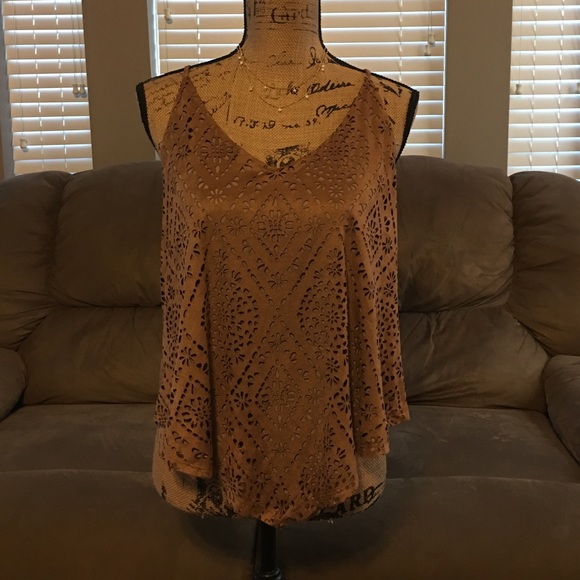 Want and Need Top - Picture 2 of 4