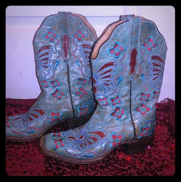 multicolor cowboy,boots