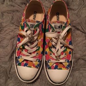 ❌SOLD❌Cute, colorful and fun Converse Allstars!