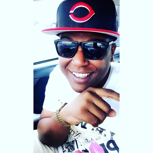 Meet your Posher, Curtiss