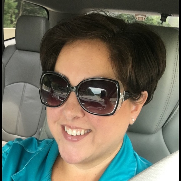 Meet your Posher, Jaime - Picture 1 of 1