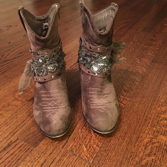 Practically New Brown faux suede booties