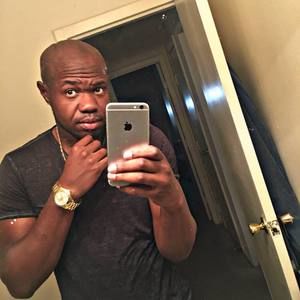 Meet your Posher, Derrick