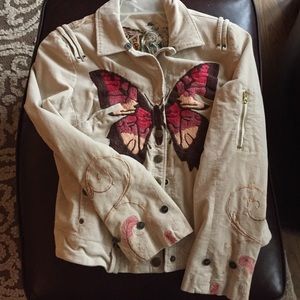 Gorgeous butterfly cream corduroy jacket 🎈