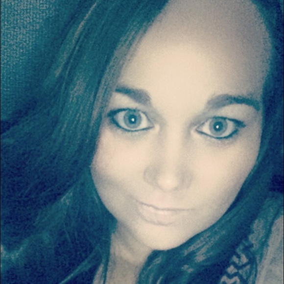 Meet your Posher, Jayca - Picture 1 of 1