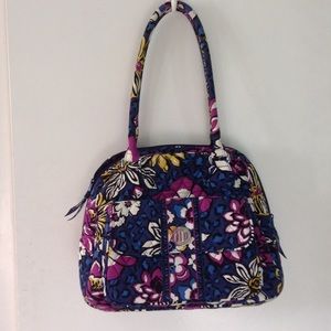 Vera Bradley turn lock satchel. EUC