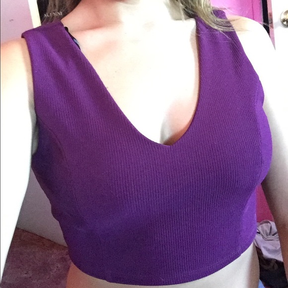 Cranberry crop top