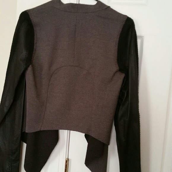 Stella & Jamie Jacket. Size medium. - Picture 2 of 3