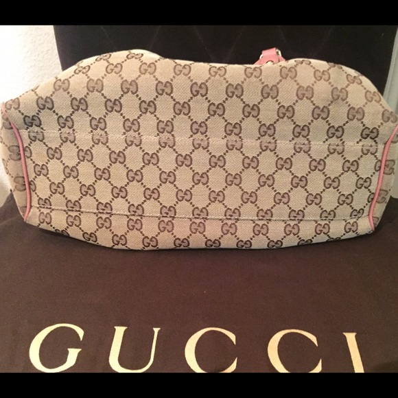 SOLD                 GG Pink Sukey Purse - Picture 3 of 4