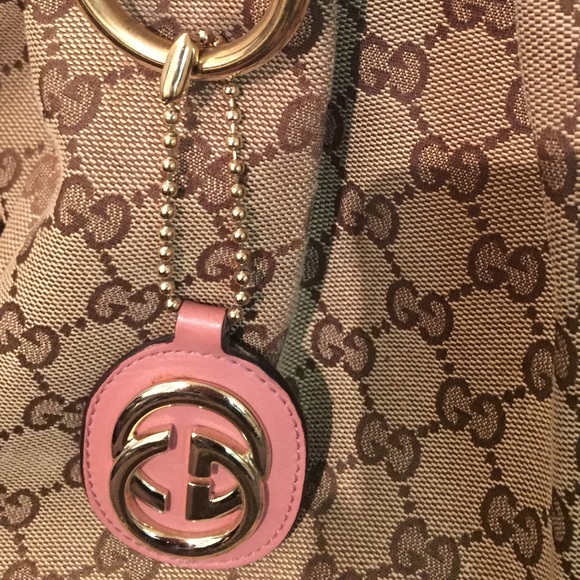 SOLD                 GG Pink Sukey Purse - Picture 4 of 4