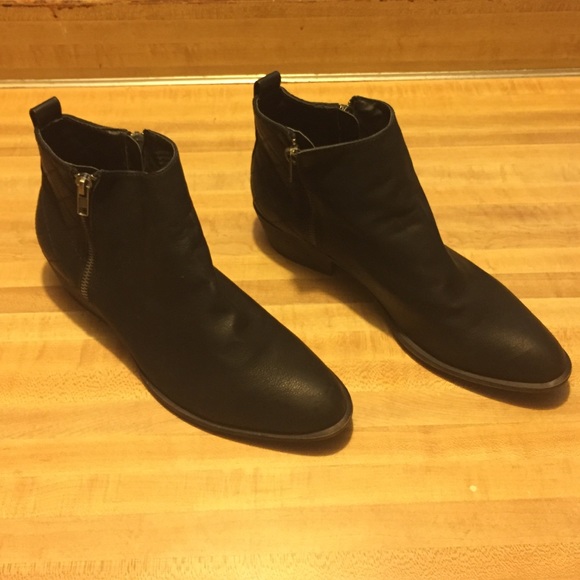 Ankle boots