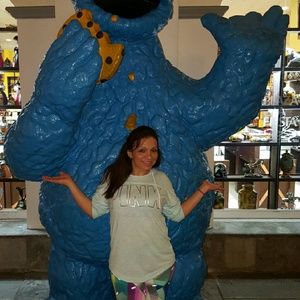 Meet your Posher, Luz