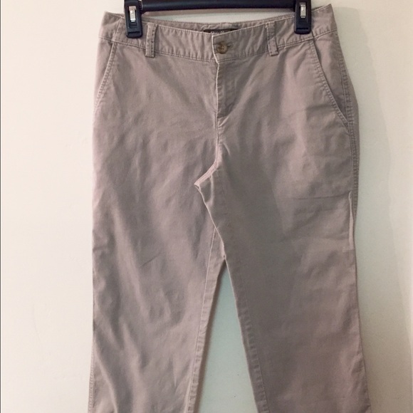 Eddie Bauer Capris in Stone