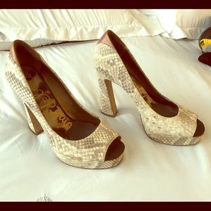 Sam Edelman snake skin pumps