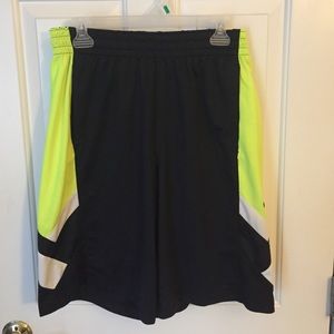 Nike Dri Fit Shorts Size Large🏀