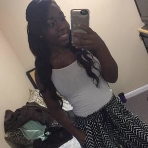 Meet your Posher, Destinee