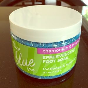 True blue bath &a body works foot soak