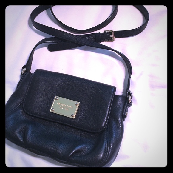 Michael Kors Black and gold cross body