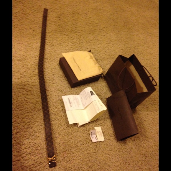 Women Louis Vuitton mini initial belt - Picture 3 of 4