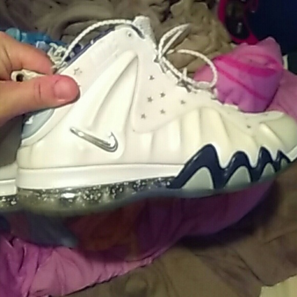 Shoes - Picture 1 of 2