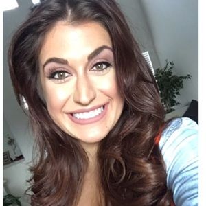 Meet your Posher, Ashlee