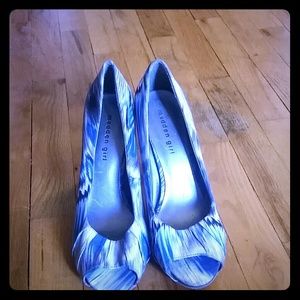 Madden Girl platform peep toe.