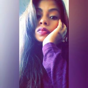 Meet your Posher, Daniela