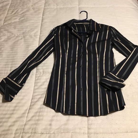 NEW Women's Button Up Blouse