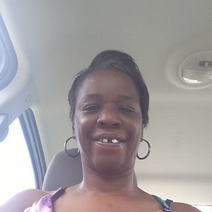 Meet your Posher, Carla