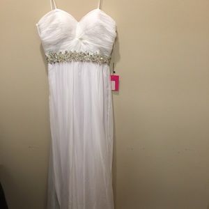 Size 4 bnwt dress