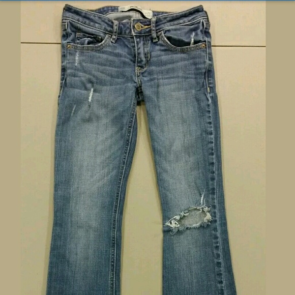 Hollister distressed 00r