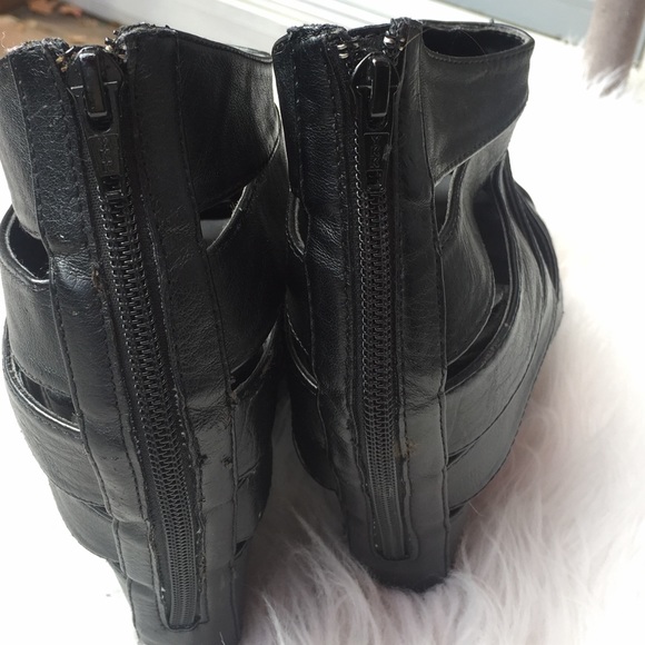 Wedge Sandals - Picture 4 of 4