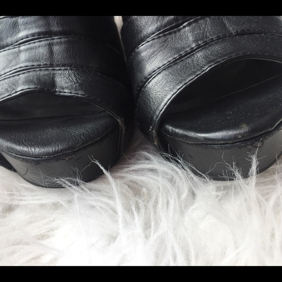 Wedge Sandals - Picture 3 of 4