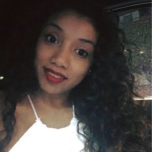 Meet your Posher, Violeta