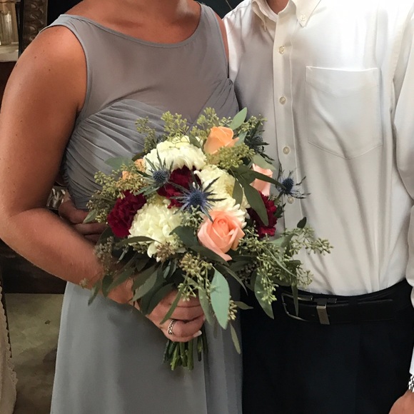 Formal dress - Picture 2 of 4