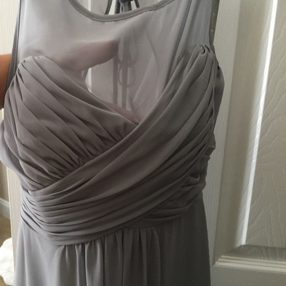 Formal dress - Picture 4 of 4