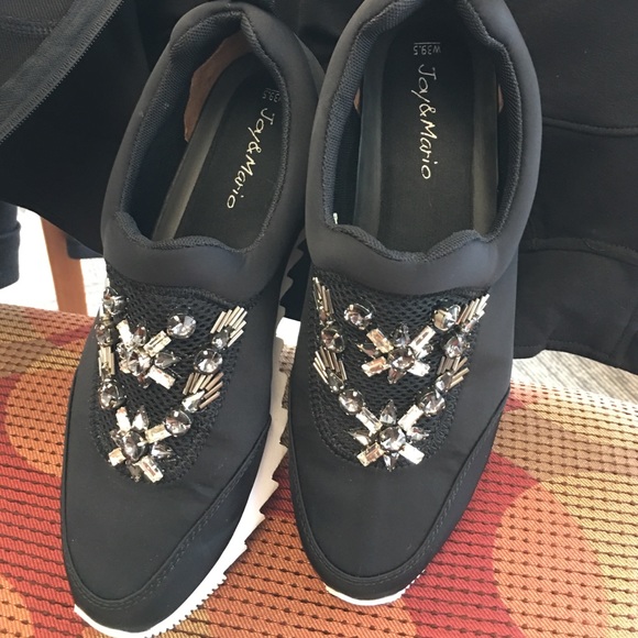 Joy and Mario sneakers - Picture 4 of 4