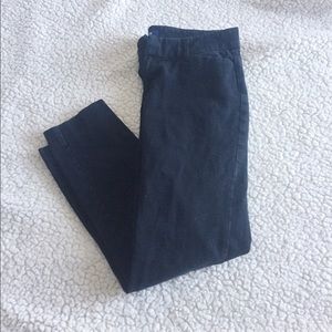 Black cropped skinny pants