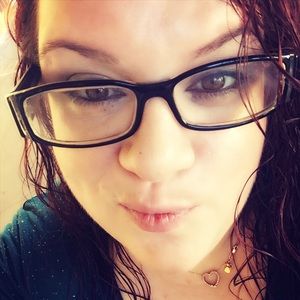 Meet your Posher, Cristina