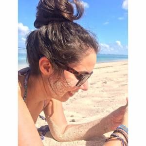 Meet your Posher, Adriana