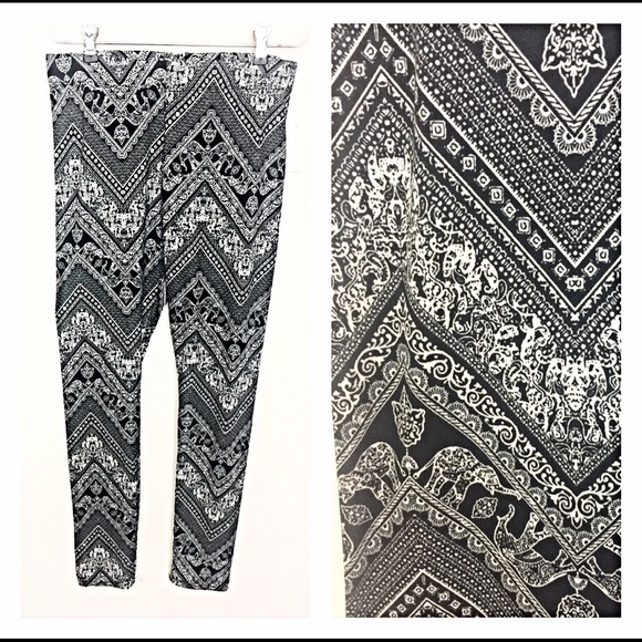Trendy Tribal Soft Leggings Black Large sold - Picture 3 of 3