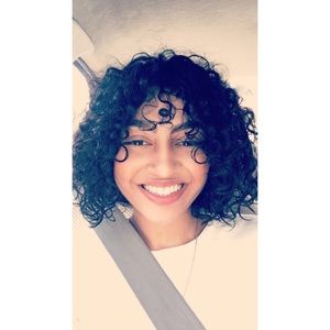 Meet your Posher, Vanessa