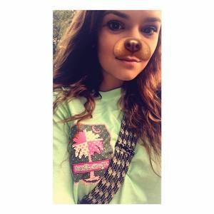 Meet your Posher, Mia